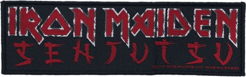 Iron Maiden Senjutsu Logo nášivka cerná/cervená